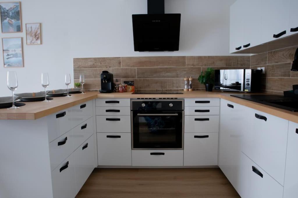 Luxury Apartment «Le Jurassien», Gex-Geneve Cessy Екстер'єр фото