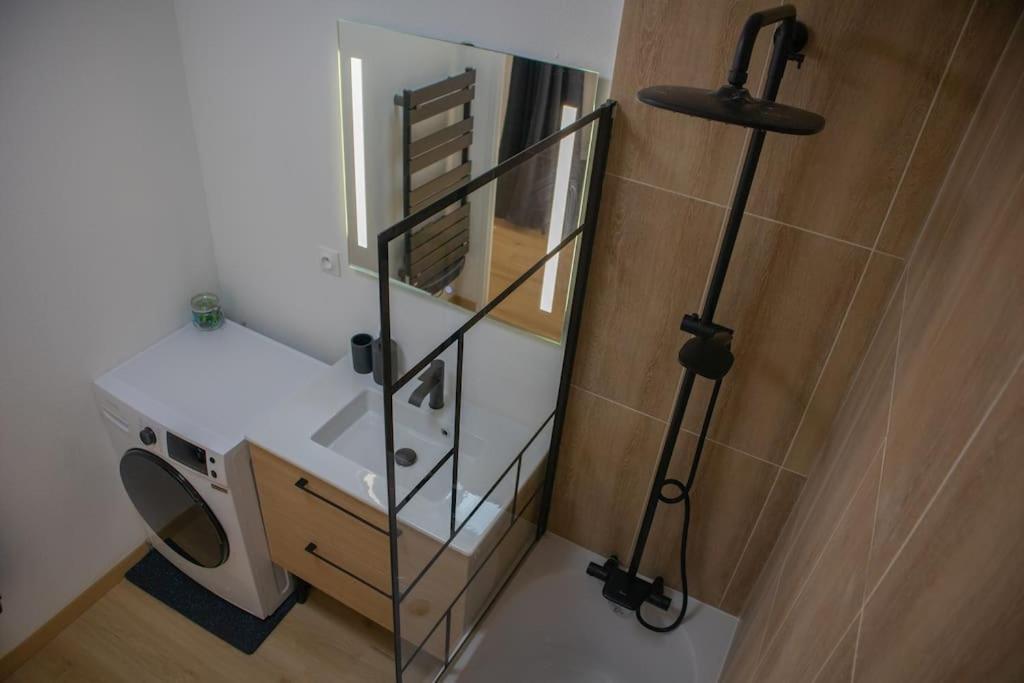 Luxury Apartment «Le Jurassien», Gex-Geneve Cessy Екстер'єр фото